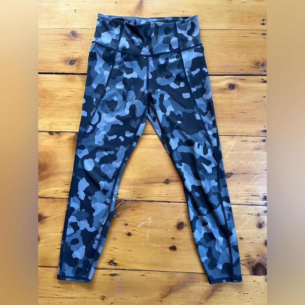 Athleta Camouflage Leggings / Running Tights, Women’s size S